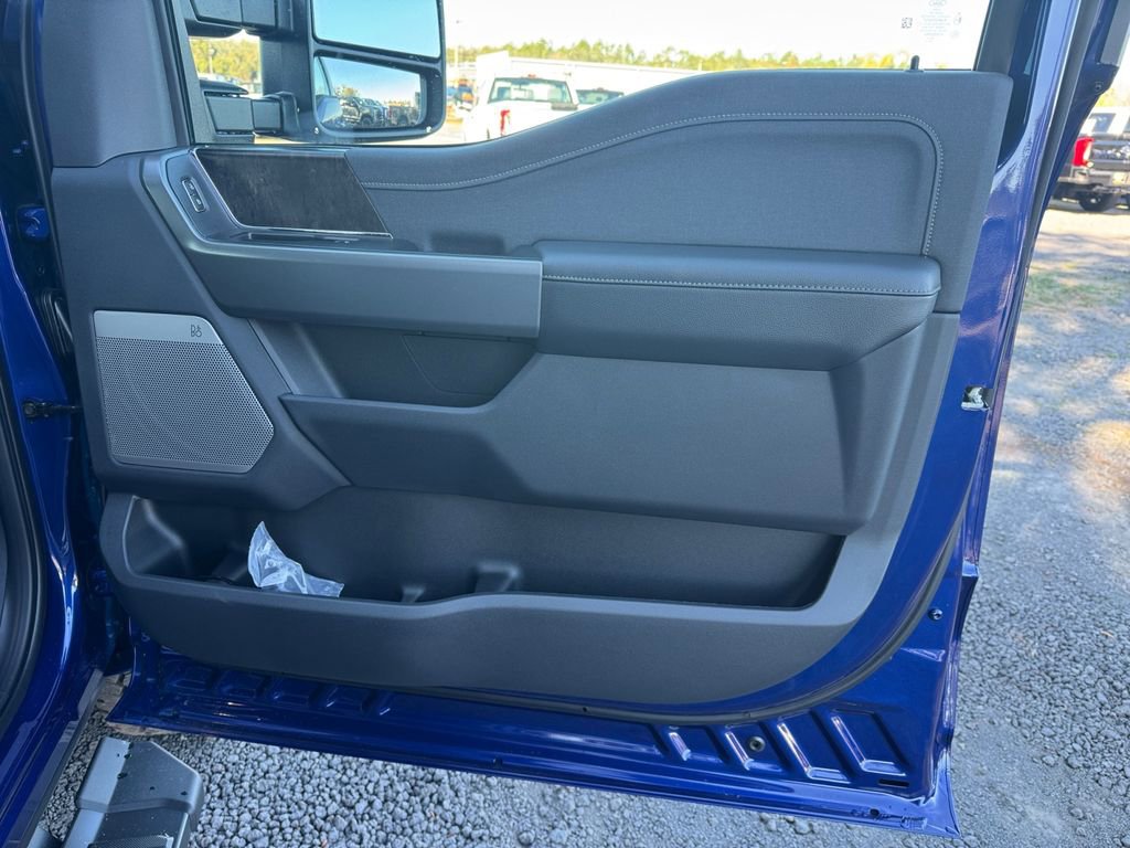 New 2026 Ford F350 Lariat w/ Black Appearance Package image 22