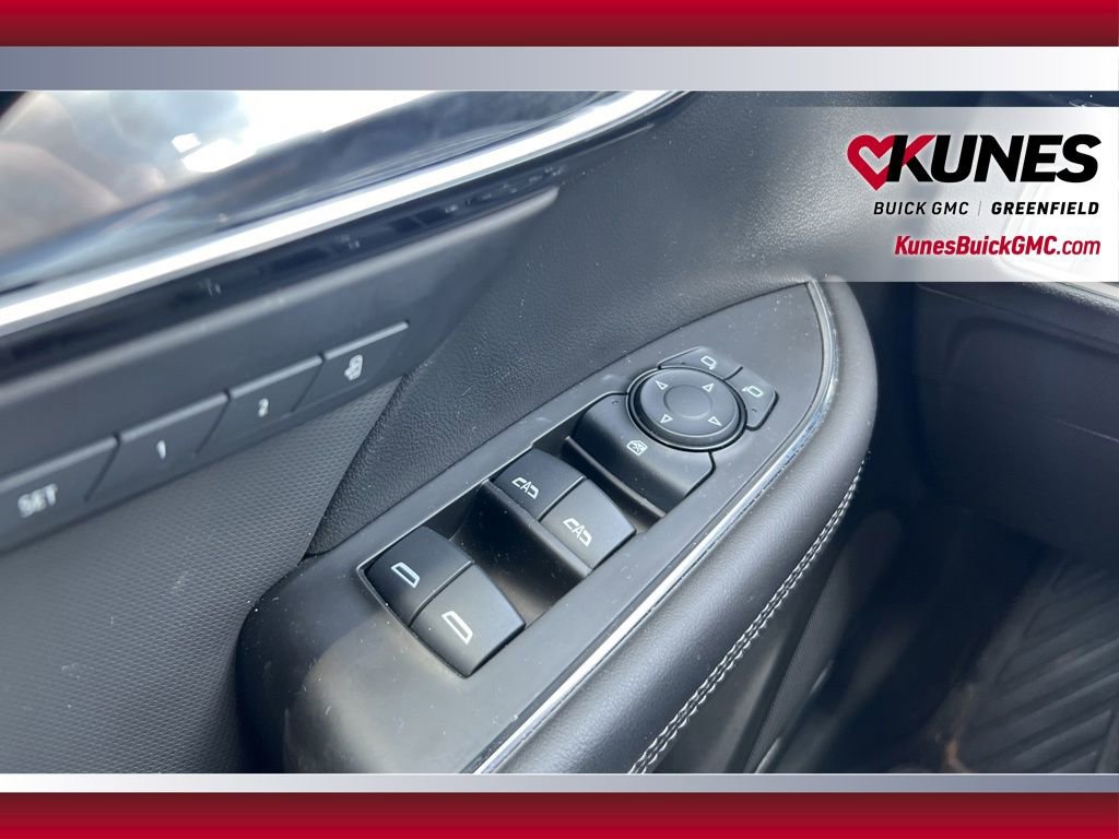 Used 2024 Buick Envision Preferred AWD/4WD image 24