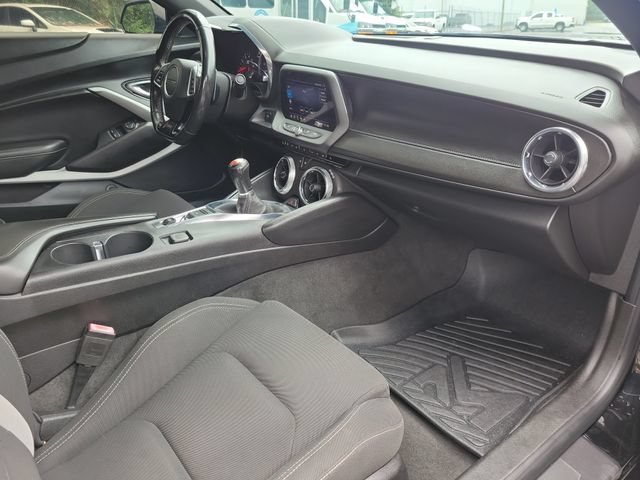 Certified 2019 Chevrolet Camaro SS RWD image 12
