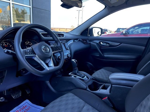 Used 2020 Nissan Rogue Sport SV image 12