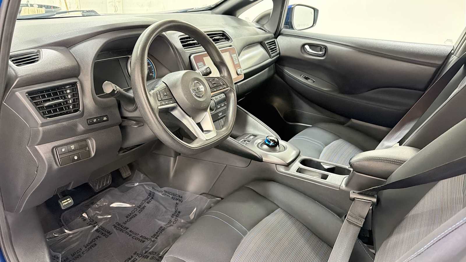 Used 2022 Nissan Leaf S FWD image 12