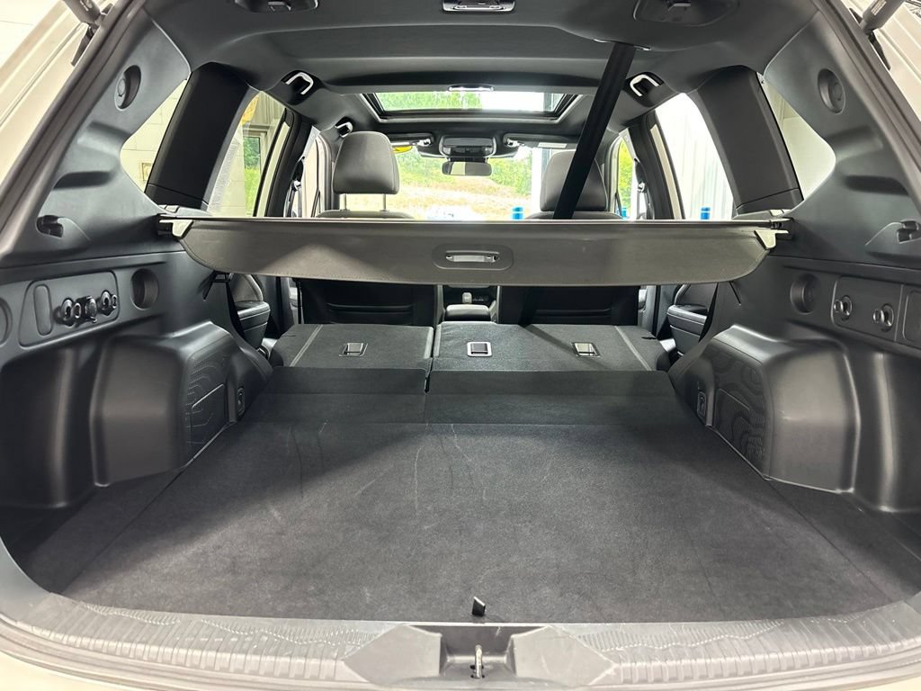 Used 2025 Subaru Forester Premium AWD/4WD image 40