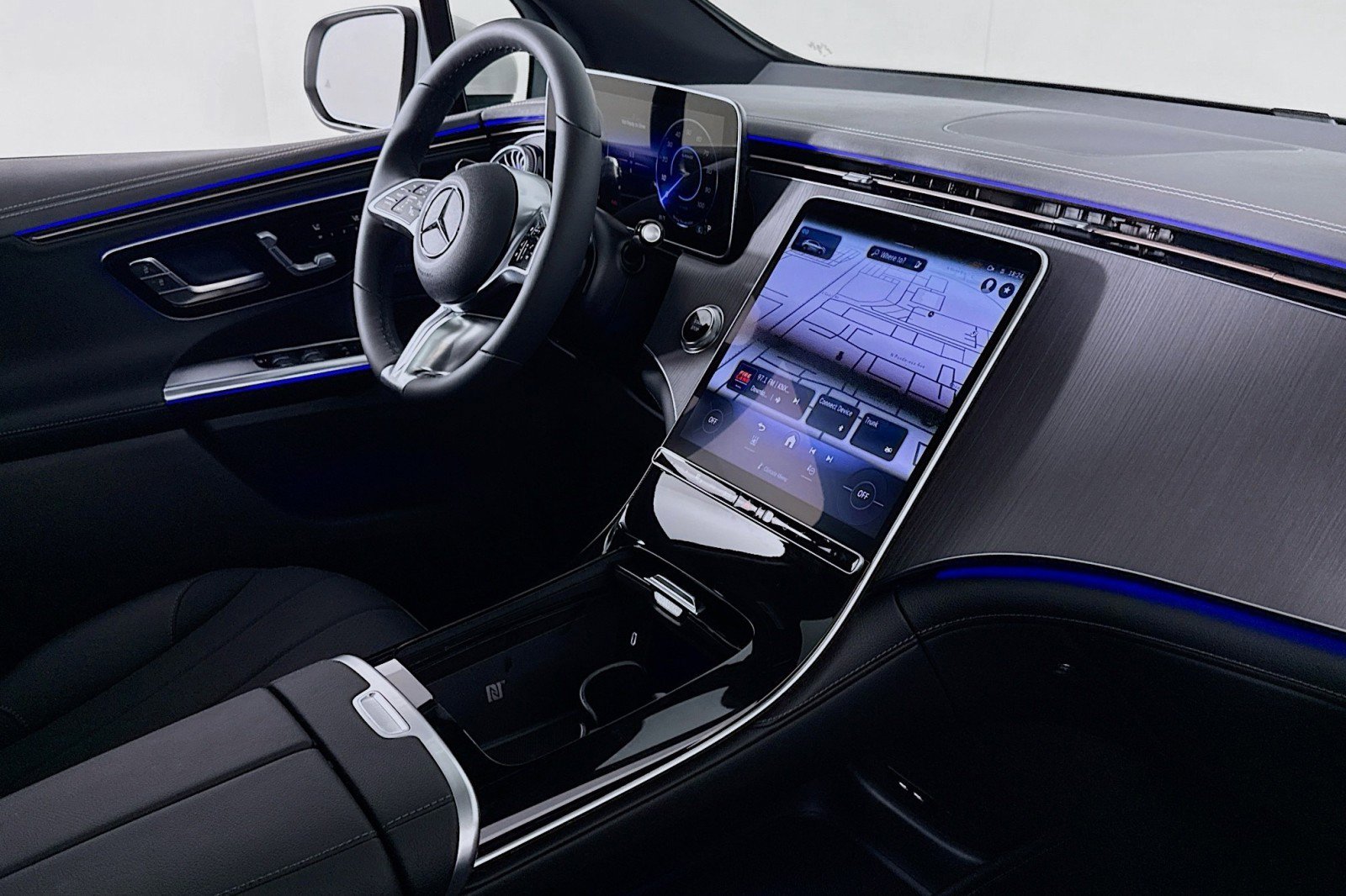New 2026 Mercedes-Benz EQE 320 4MATIC SUV image 14