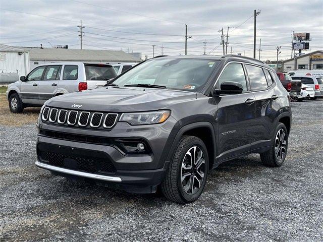 Used 2023 Jeep Compass Limited image 23