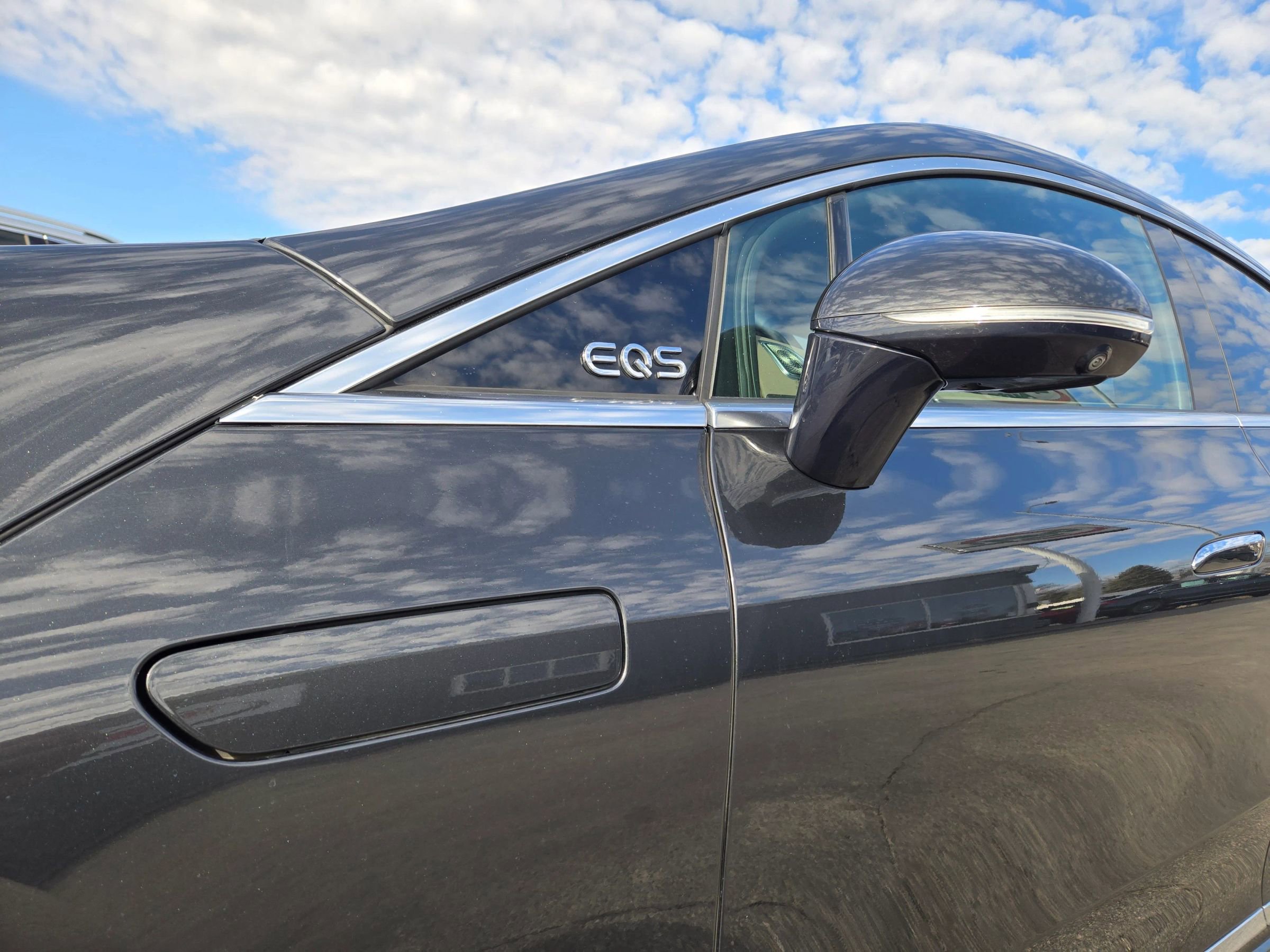 Used 2023 Mercedes-Benz EQS 580 4MATIC Sedan w/ Exclusive Trim Package image 24