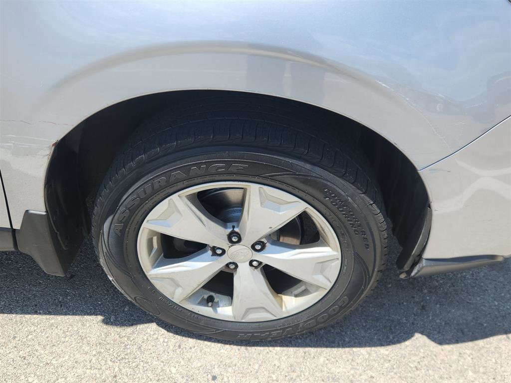Used 2016 Subaru Forester 2.5i Premium w/ Protection Package #1 AWD/4WD image 2