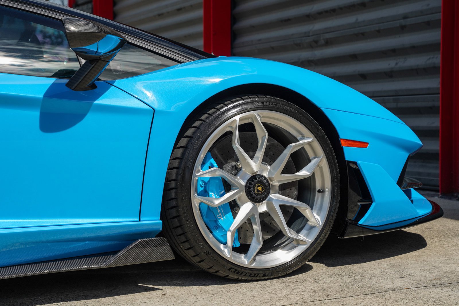 Used 2021 Lamborghini Aventador SVJ AWD/4WD image 19