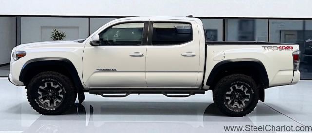 Used 2021 Toyota Tacoma TRD Off-Road w/ Technology Package image 3