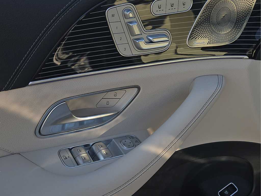 New 2026 Mercedes-Benz GLE 53 AMG 4MATIC image 17