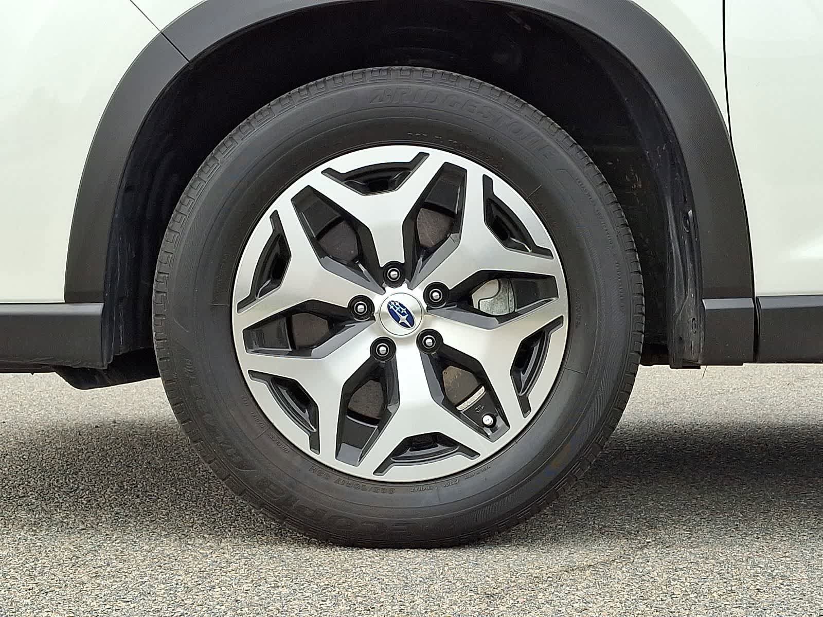 Used 2023 Subaru Forester Premium AWD/4WD image 9