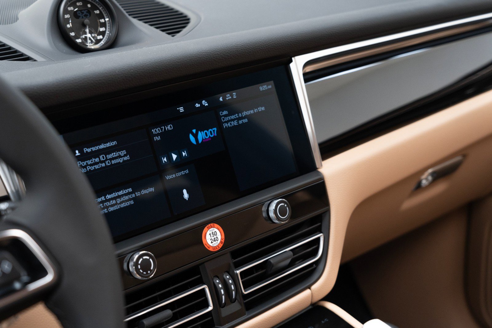 New 2025 Porsche Macan image 25