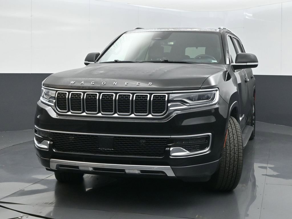 Used 2022 Jeep Wagoneer Series III w/ Flexible Seating Group image 3