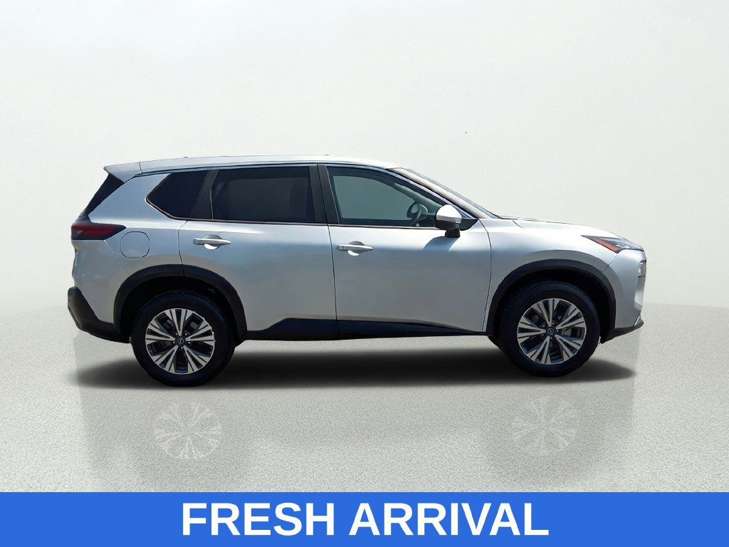 Used 2022 Nissan Rogue SV FWD image 8