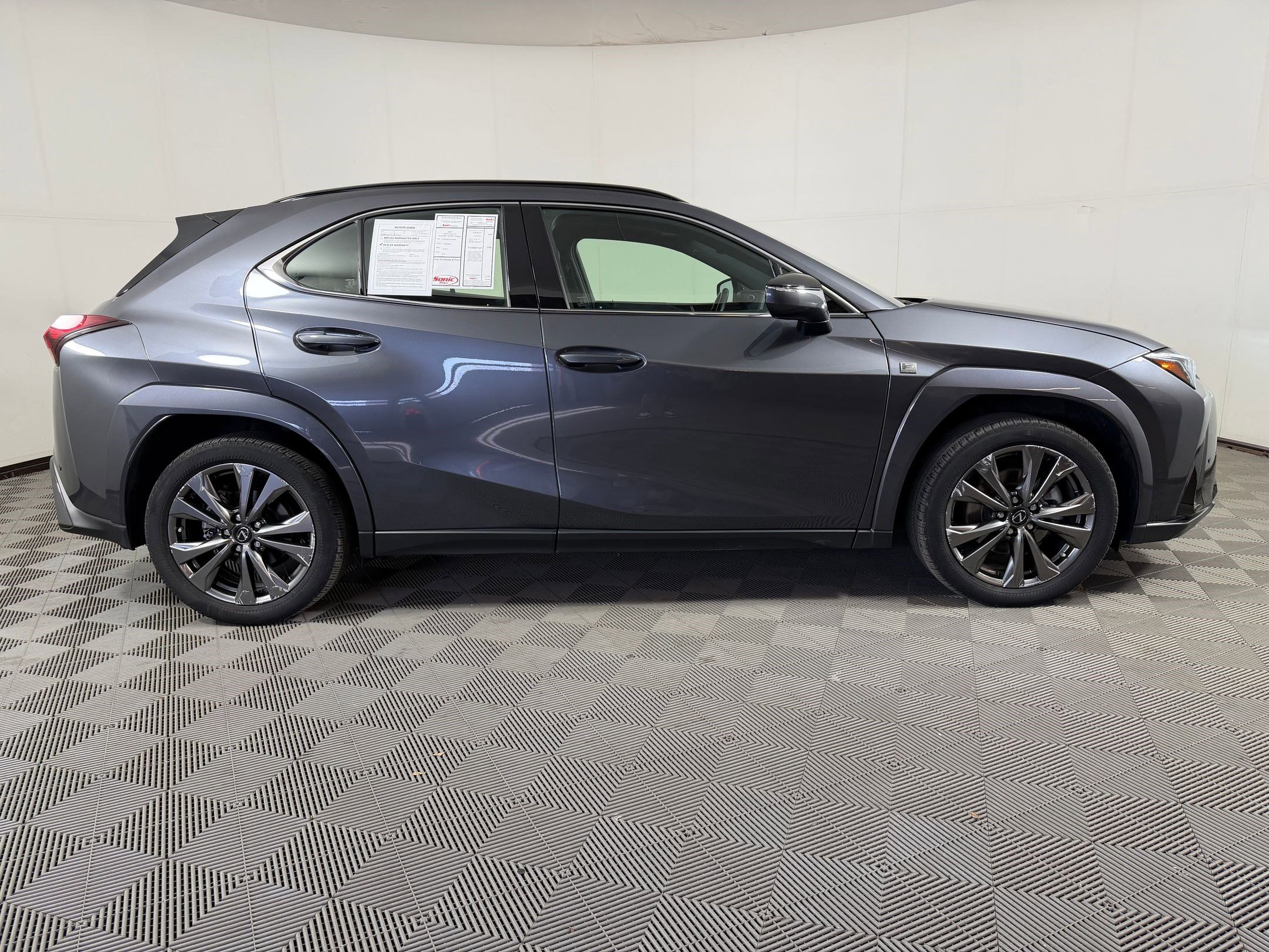 Used 2023 Lexus UX 250h F Sport w/ Accessory Package (Z2) image 8