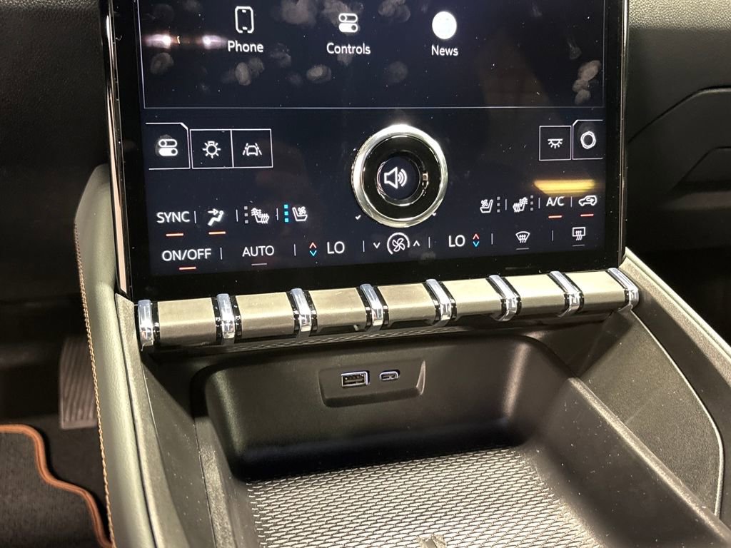 New 2026 GMC Terrain AT4 w/ Convenience Package III image 35