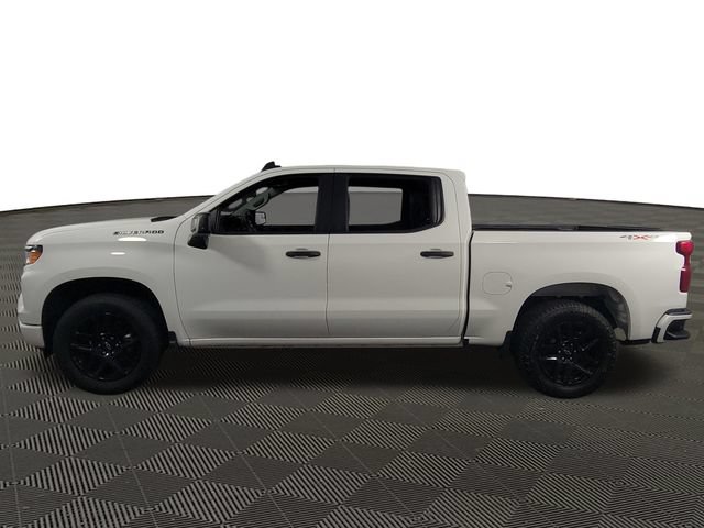 Used 2023 Chevrolet Silverado 1500 Custom w/ LPO, Dark Essentials Package AWD/4WD image 4