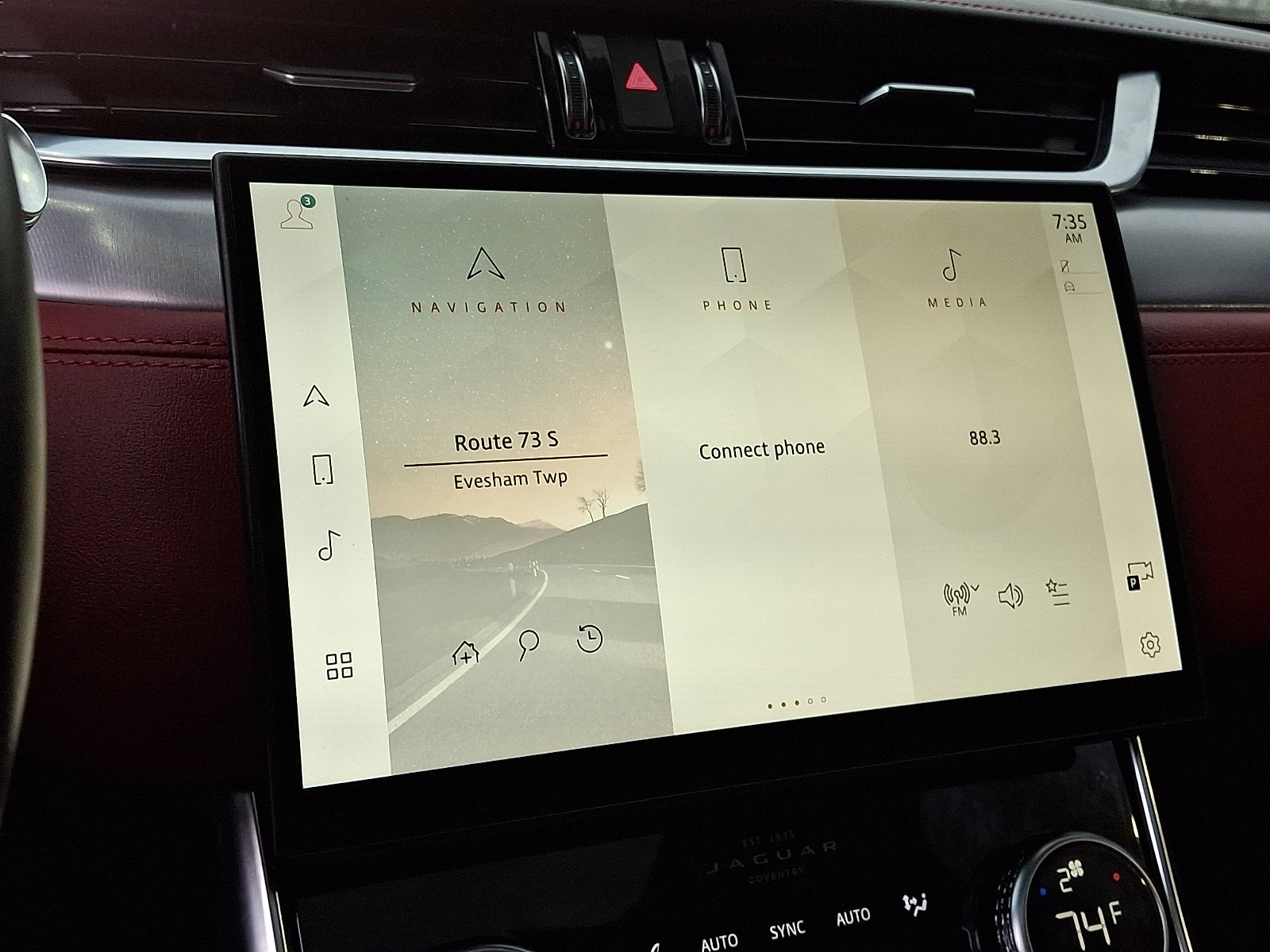 Used 2022 Jaguar XF R-Dynamic SE image 19