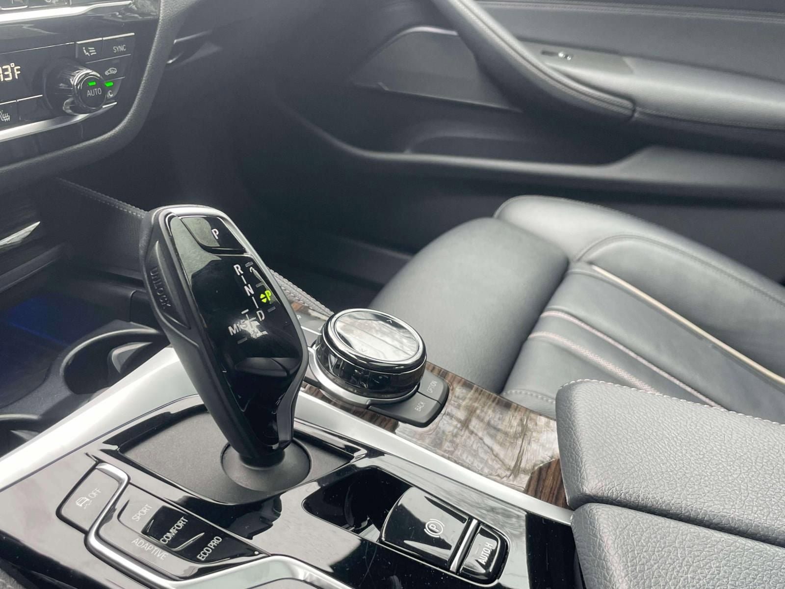 Used 2023 BMW M550i xDrive w/ Executive Package image 30