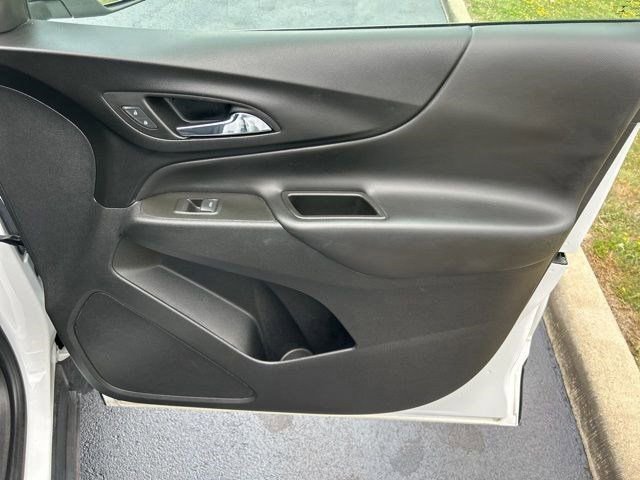 Used 2022 Chevrolet Equinox LT image 42