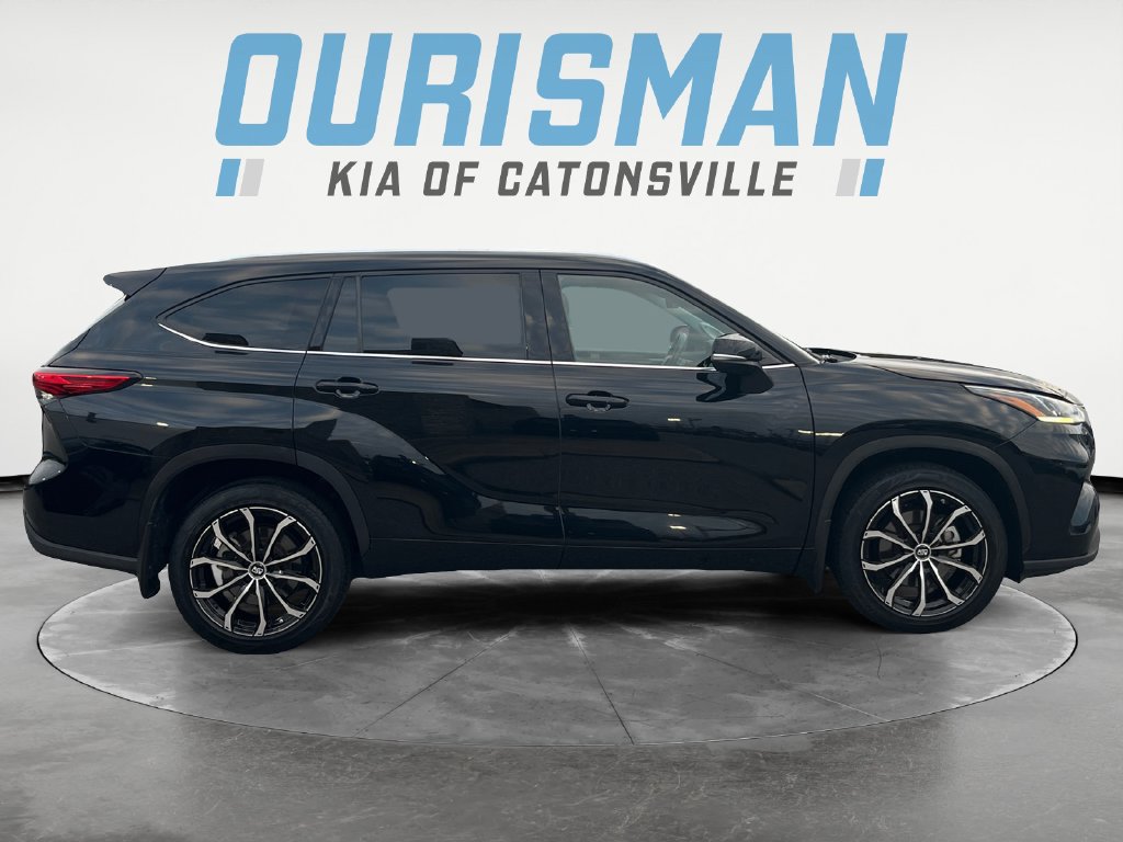 Used 2020 Toyota Highlander Limited AWD/4WD image 7