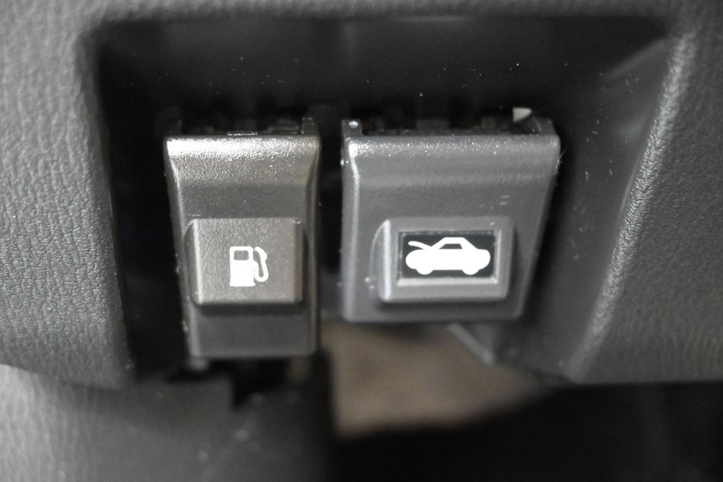 Used 2020 MAZDA CX-5 Touring FWD image 19