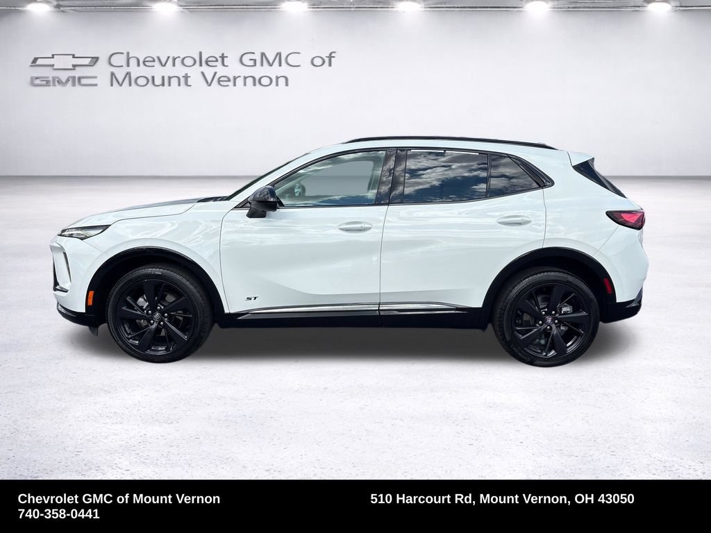 Used 2025 Buick Envision Sport Touring AWD/4WD image 2