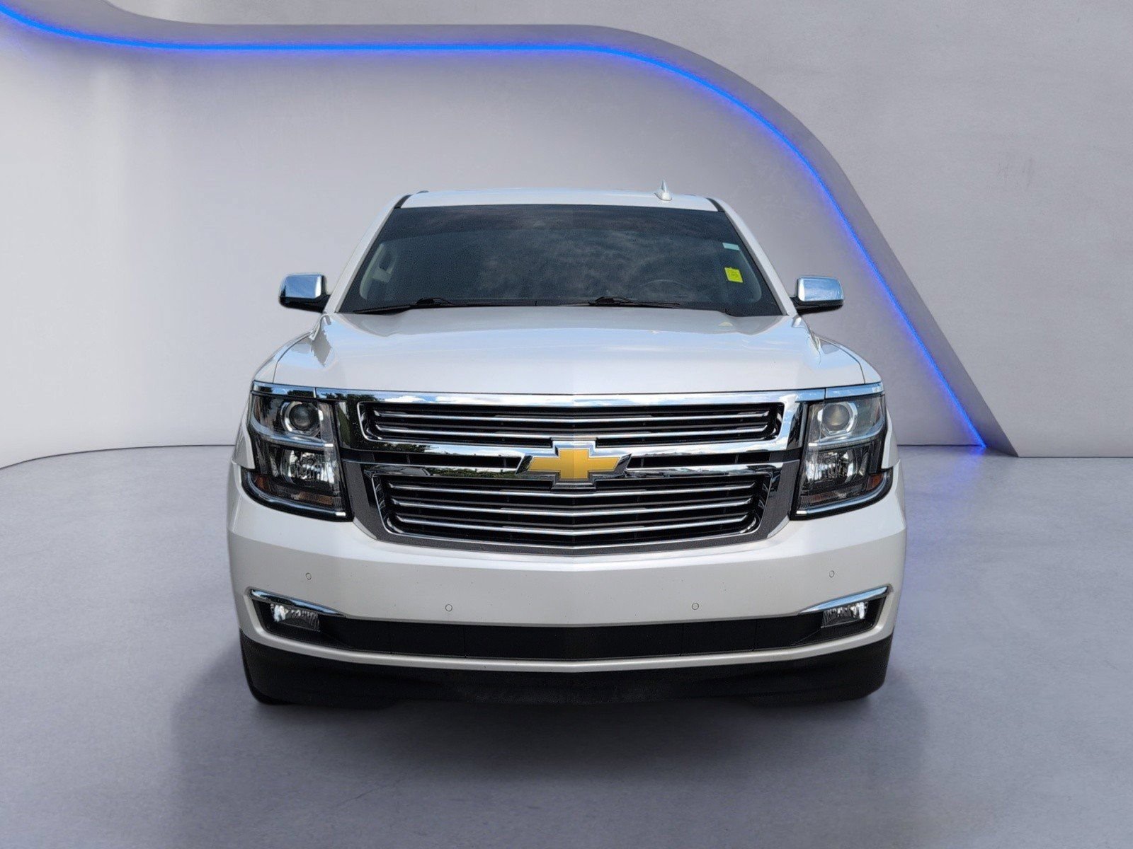 Used 2019 Chevrolet Suburban Premier AWD/4WD image 13