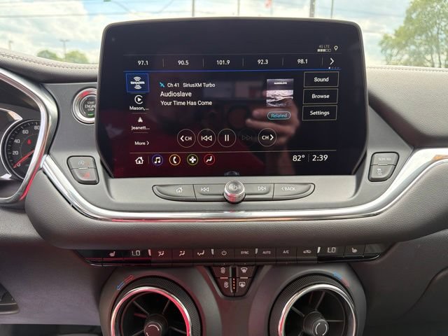 Certified 2023 Chevrolet Blazer LT w/ Convenience Package FWD image 17