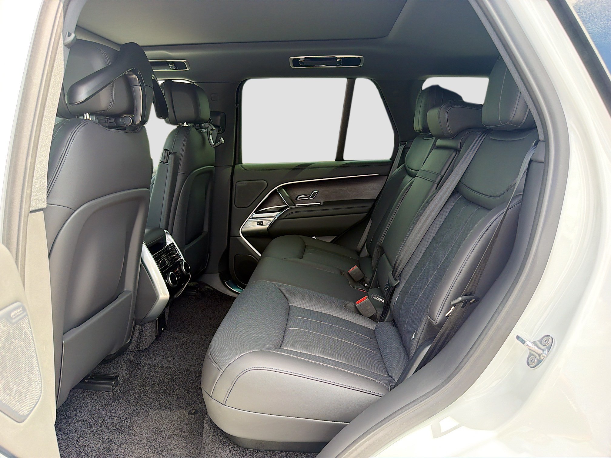 New 2026 Land Rover Range Rover SE AWD/4WD image 22