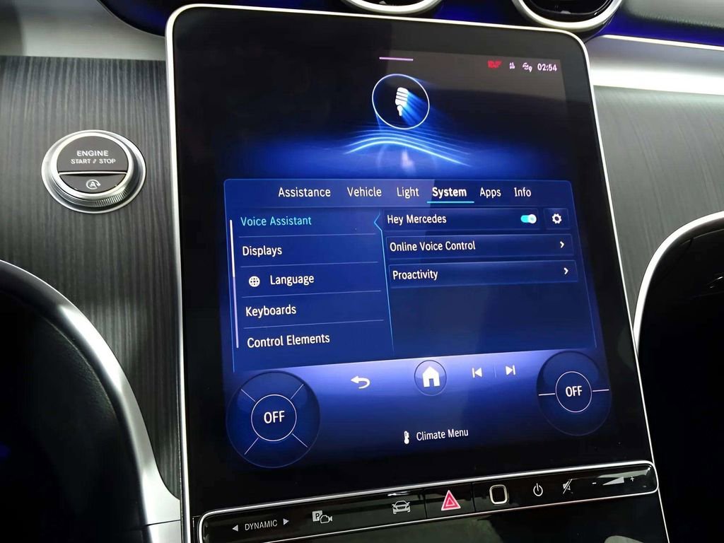 Used 2025 Mercedes-Benz C 300 4MATIC Sedan image 8