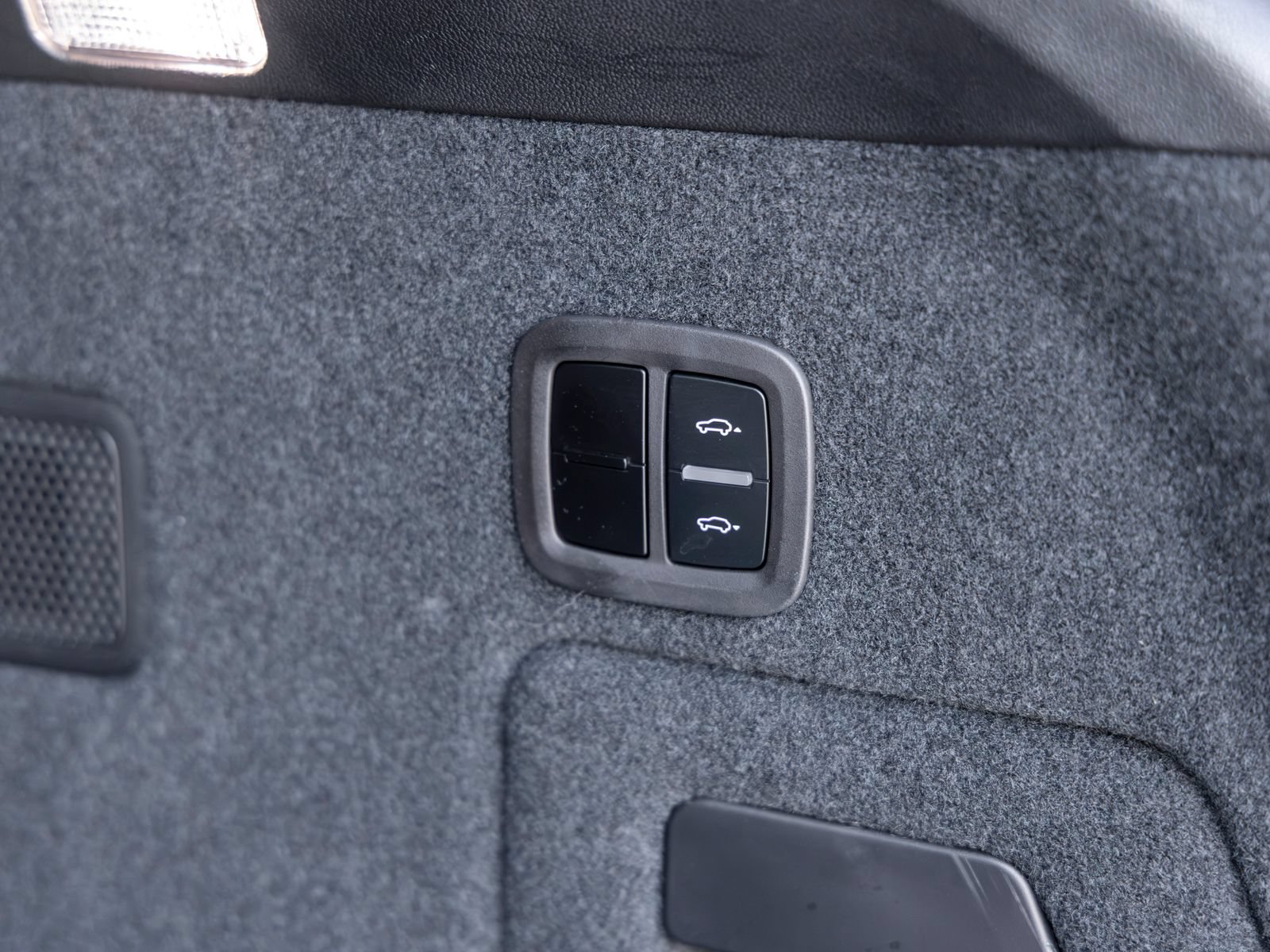 Certified 2025 Porsche Cayenne S AWD/4WD image 57