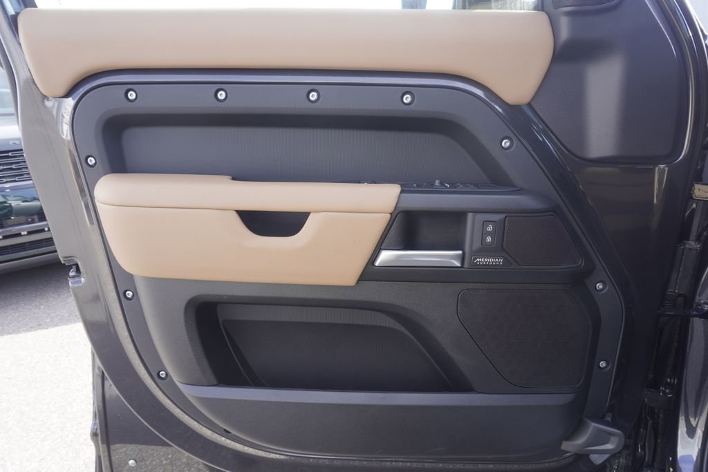 New 2026 Land Rover Defender 110 V8 image 17