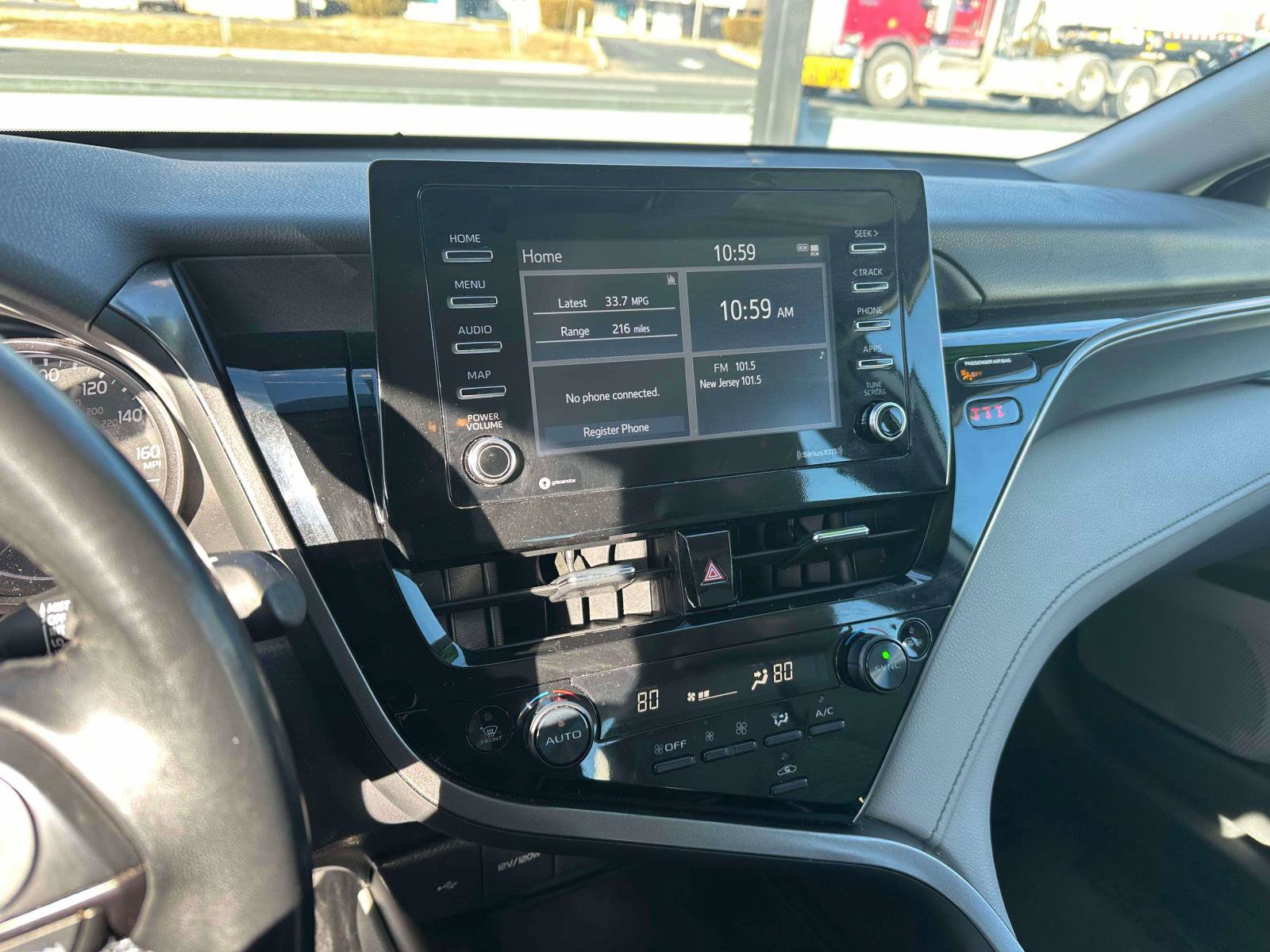 Used 2024 Toyota Camry SE FWD image 27