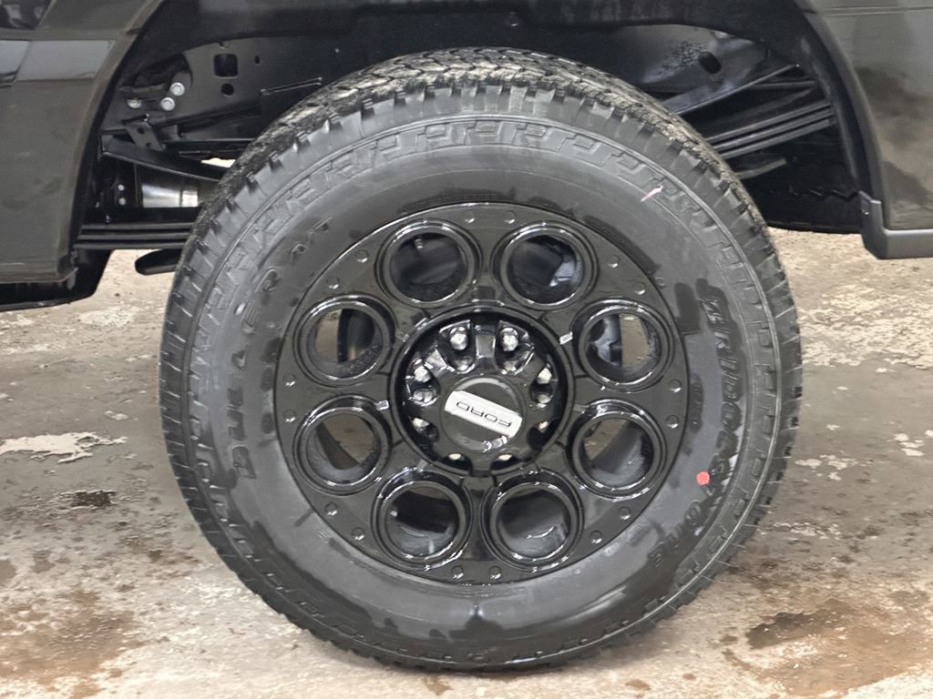 New 2026 Ford F350 Lariat w/ Black Appearance Package image 45