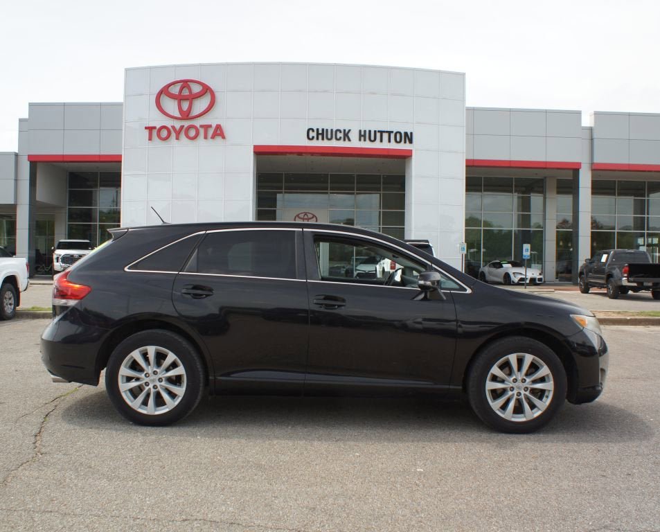 Used 2013 Toyota Venza LE FWD image 1