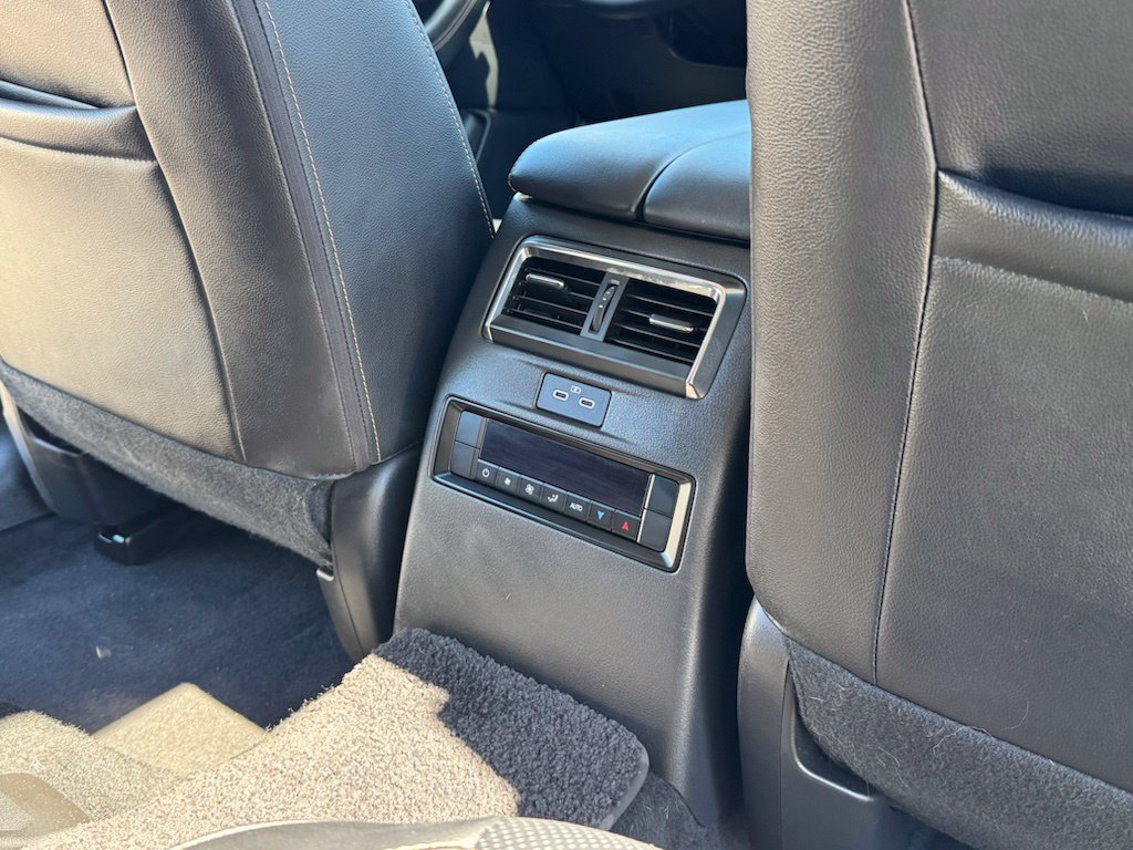 Certified 2024 MAZDA CX-90 Plug-In Hybrid w/ Preferred AWD/4WD image 22