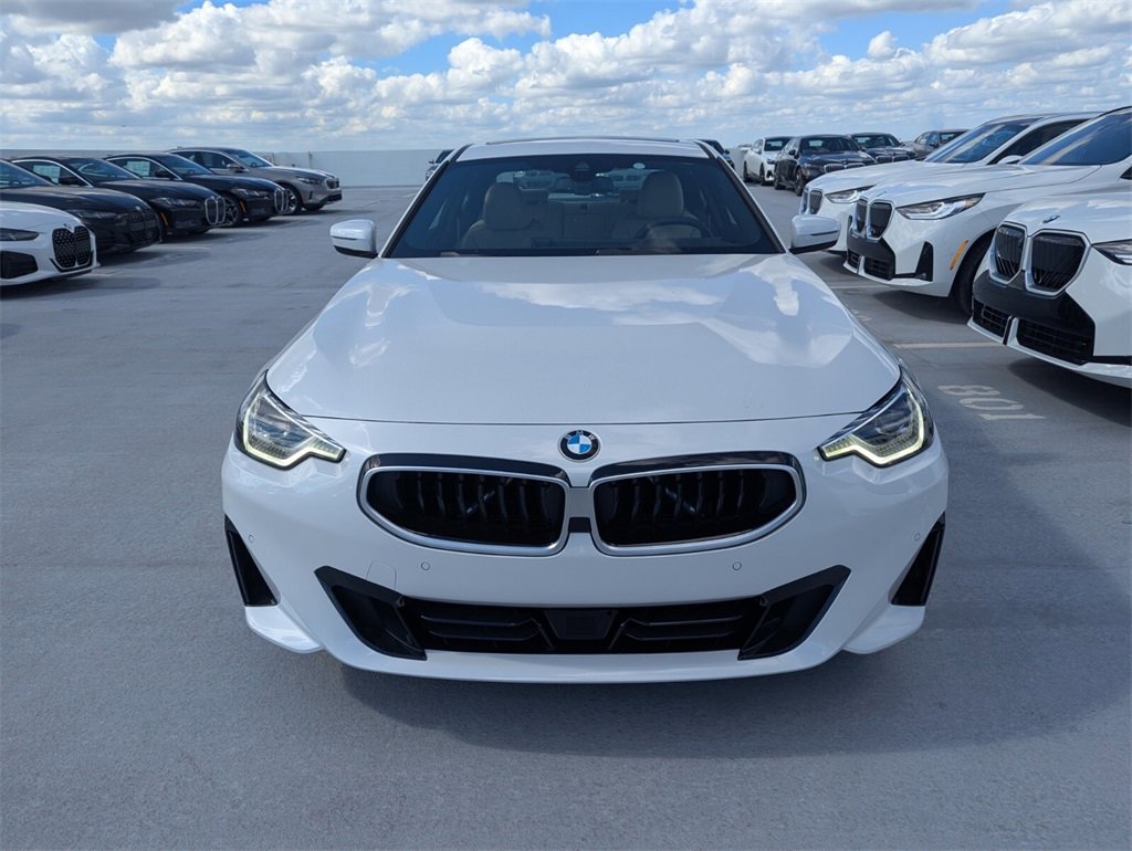 New 2026 BMW 230i Coupe video 2