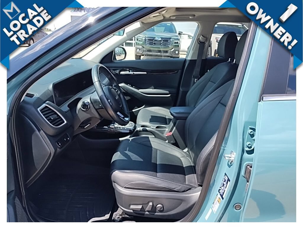 Used 2024 Kia Seltos EX AWD/4WD image 16