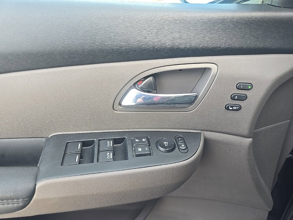 Used 2015 Honda Odyssey Touring image 12