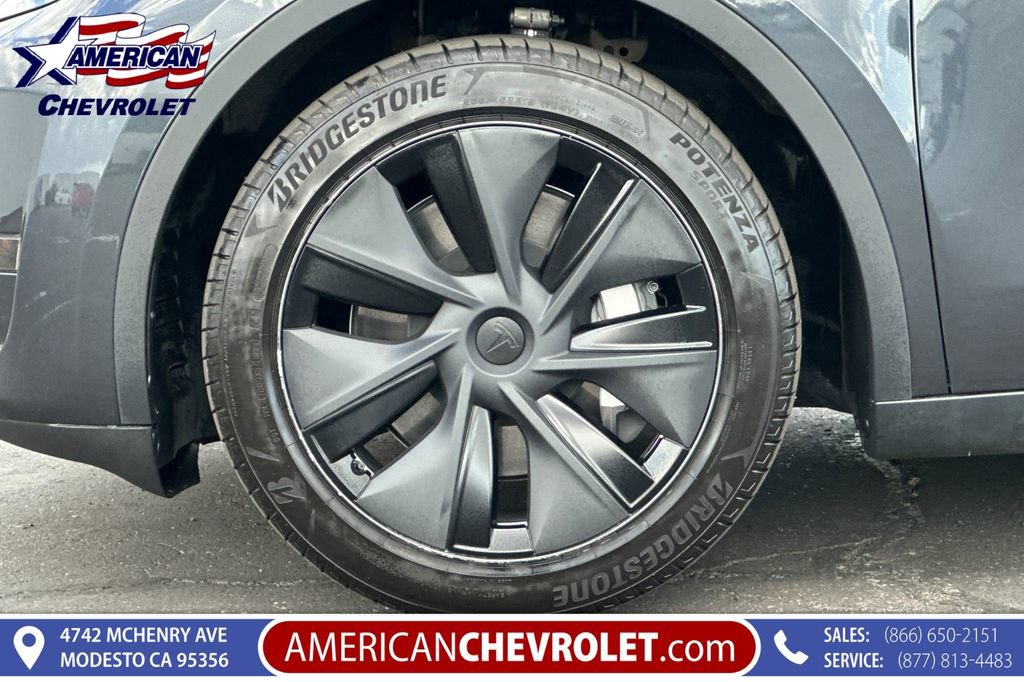 Used 2025 Tesla Model Y Long Range RWD image 36