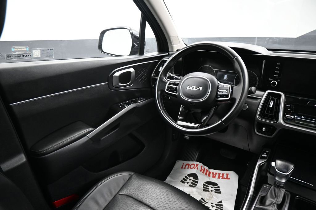 Used 2023 Kia Sorento S w/ Panoramic Sunroof Package FWD image 24