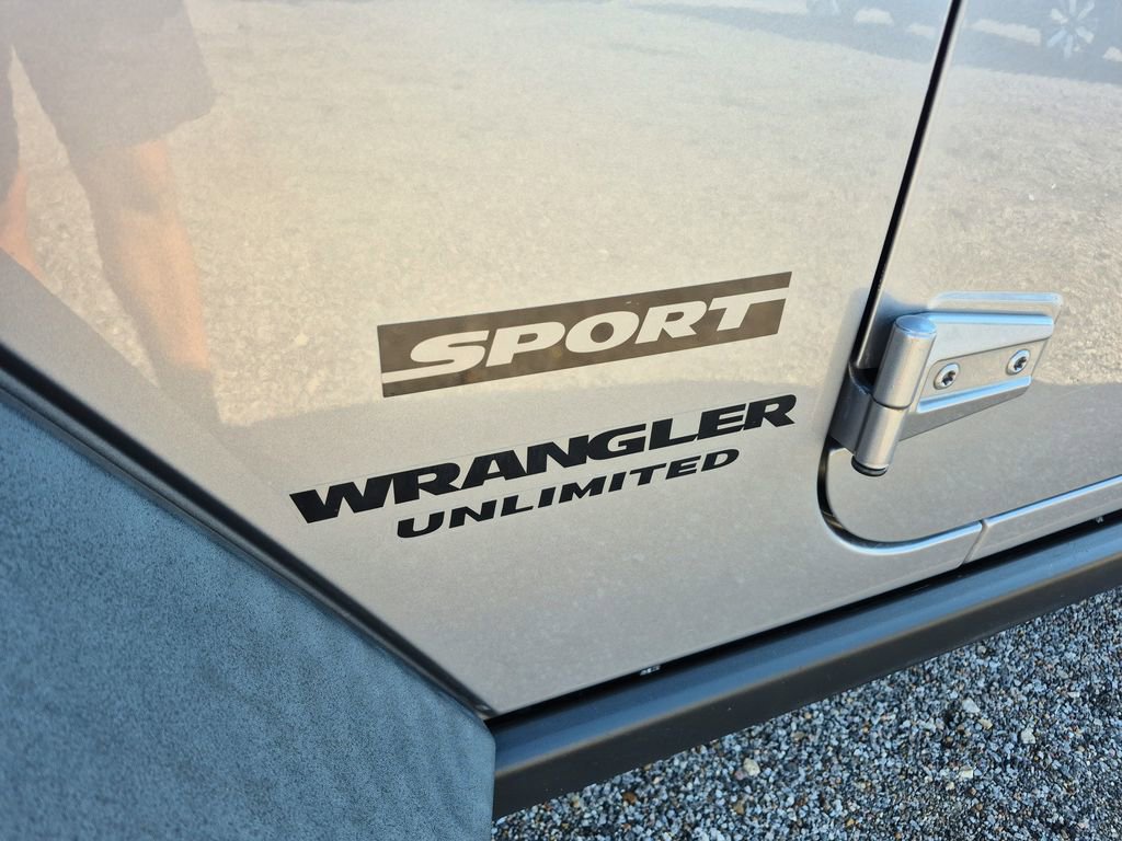 Used 2016 Jeep Wrangler Unlimited Sport w/ Quick Order Package 23S AWD/4WD image 12