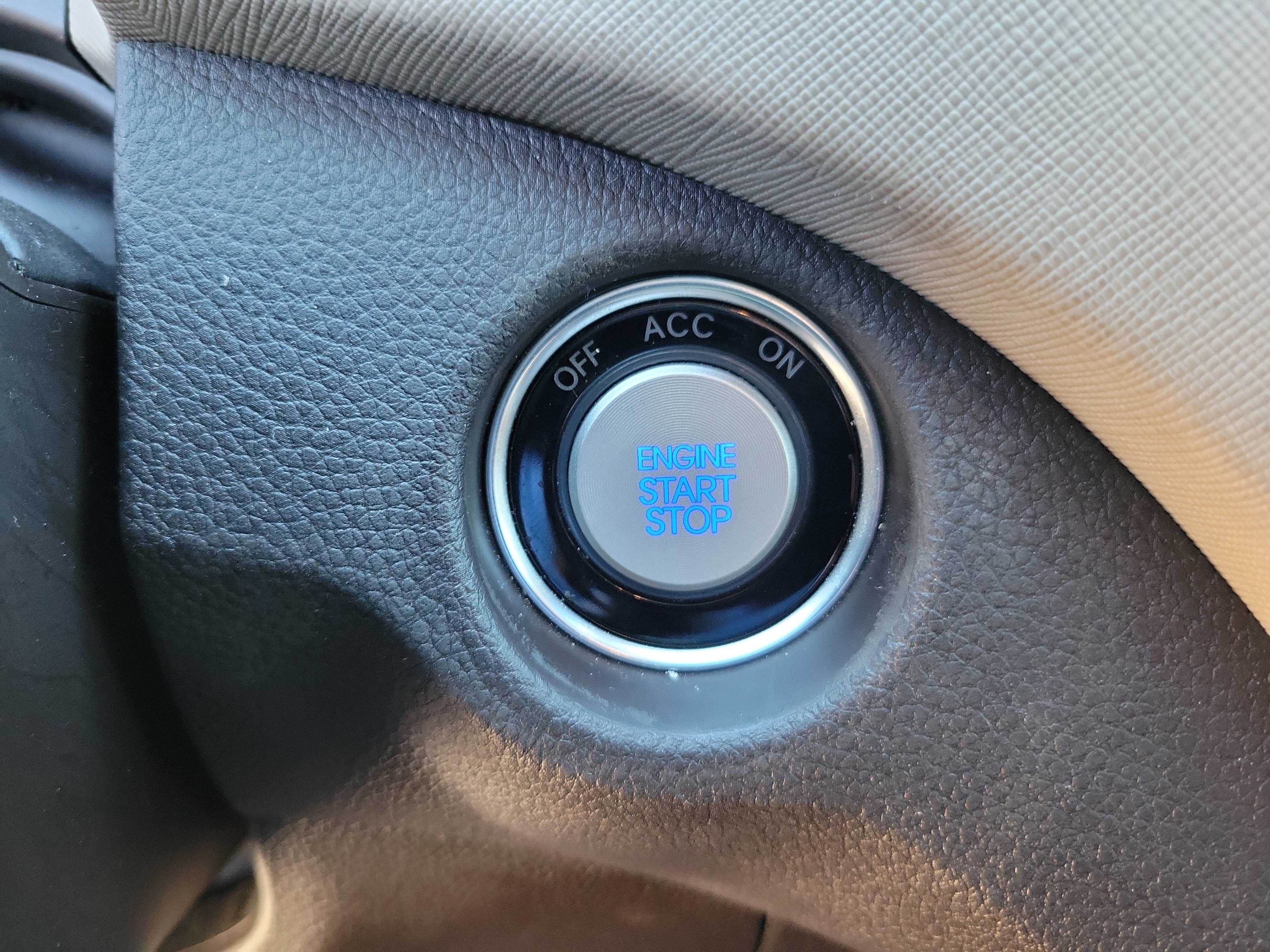 Used 2018 Hyundai Santa Fe Sport w/ 2.4L Value Package 02 image 12