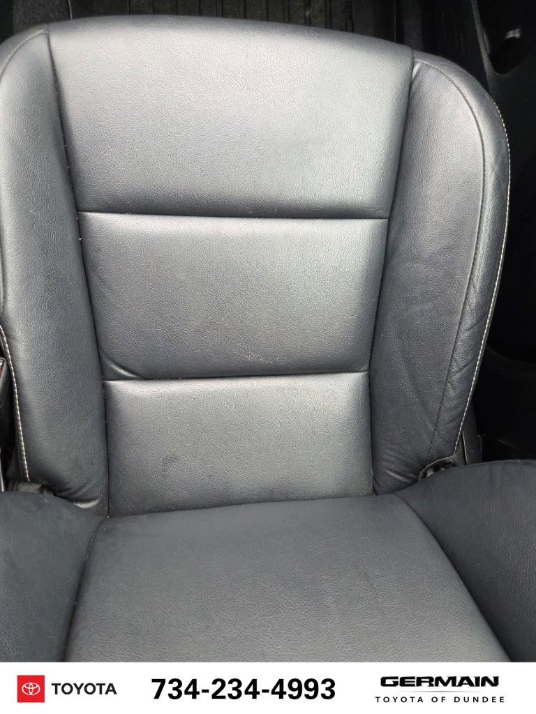 Used 2015 Toyota RAV4 Limited image 32