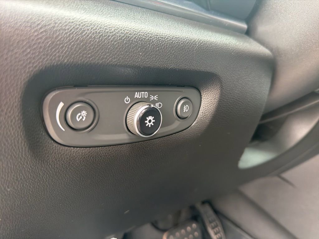 Used 2019 Chevrolet Traverse RS image 15