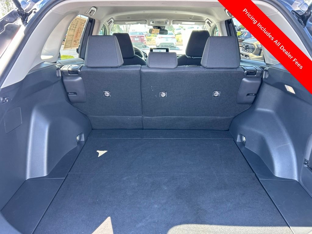 Used 2025 Toyota RAV4 LE AWD/4WD image 16