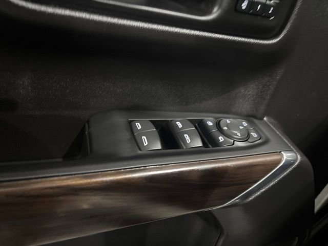 Used 2022 GMC Sierra 1500 SLT w/ SLT Premium Package AWD/4WD image 16