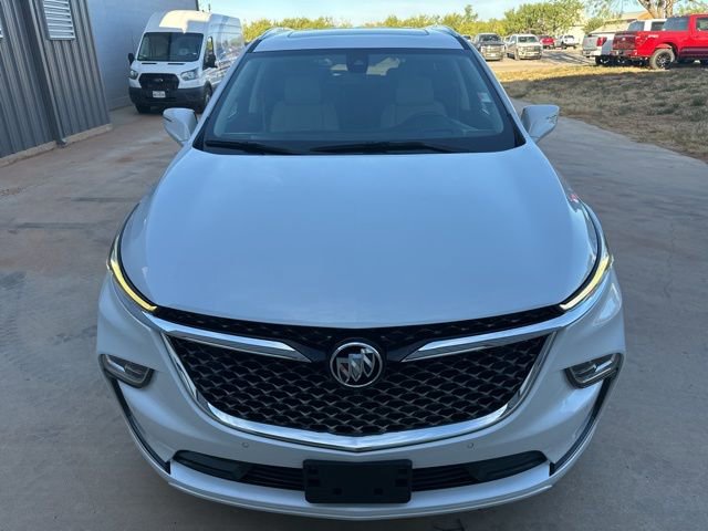 Used 2022 Buick Enclave Avenir w/ Avenir Technology Package image 2