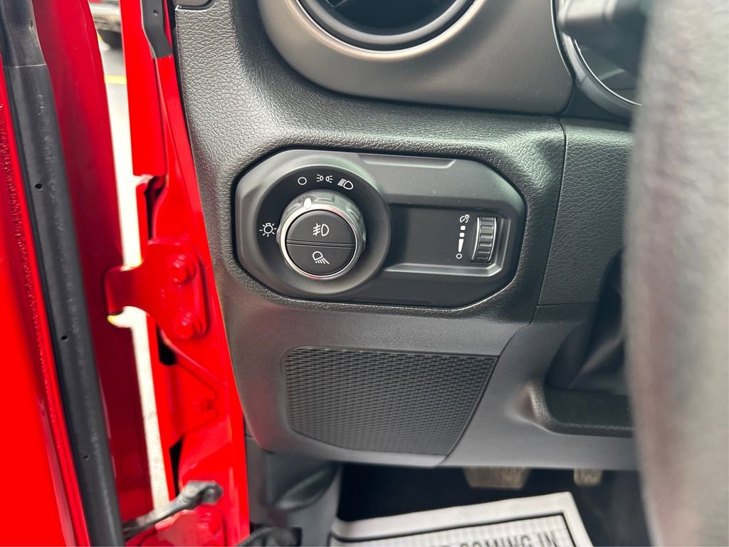 Used 2023 Jeep Gladiator Sport AWD/4WD image 25