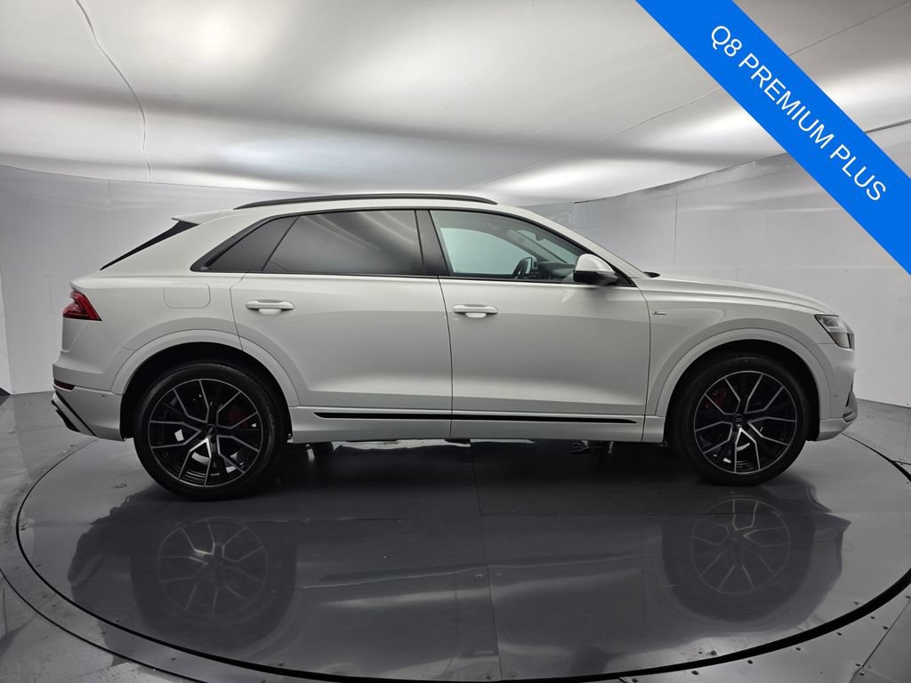 Used 2020 Audi Q8 Premium Plus w/ Premium Plus Package AWD/4WD image 3